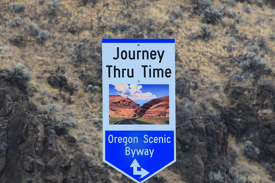 Journey Through Time Scenic Drive at the John Day Fossil Beds National Monument