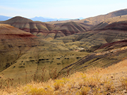 Painted Hills Overlook Trail
