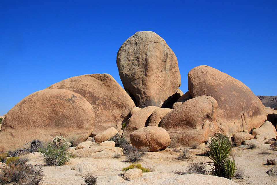 Arch Rock Trail