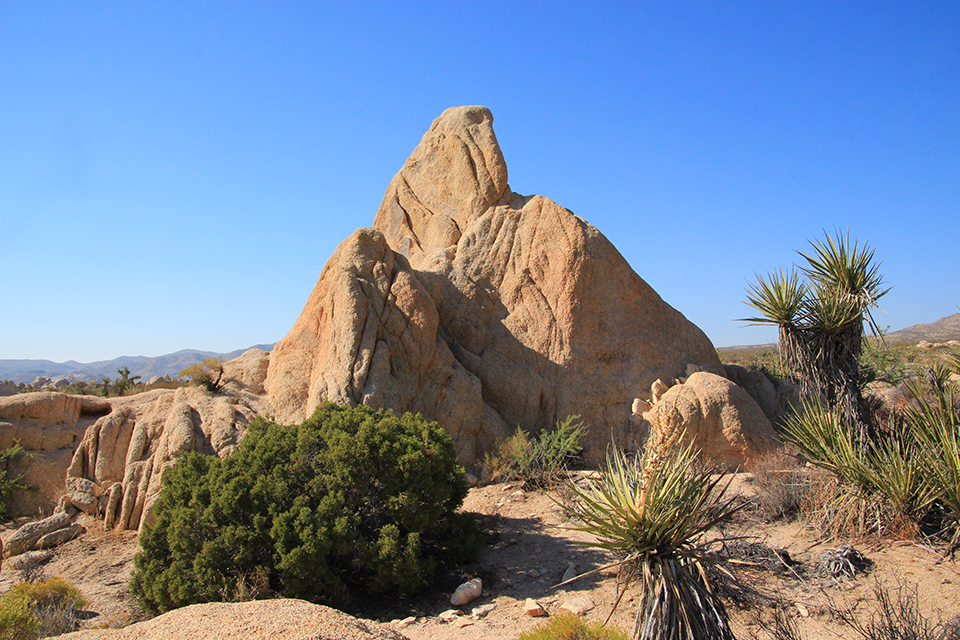 Arch Rock Trail