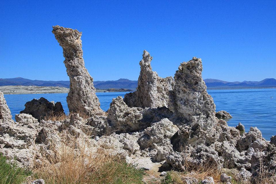 South Tufa Trail