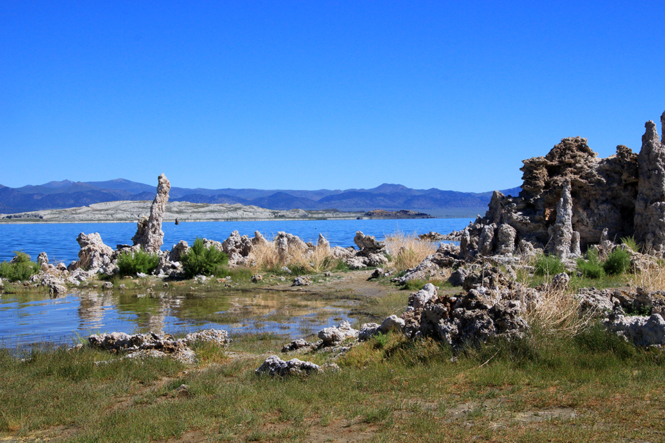 South Tufa Trail