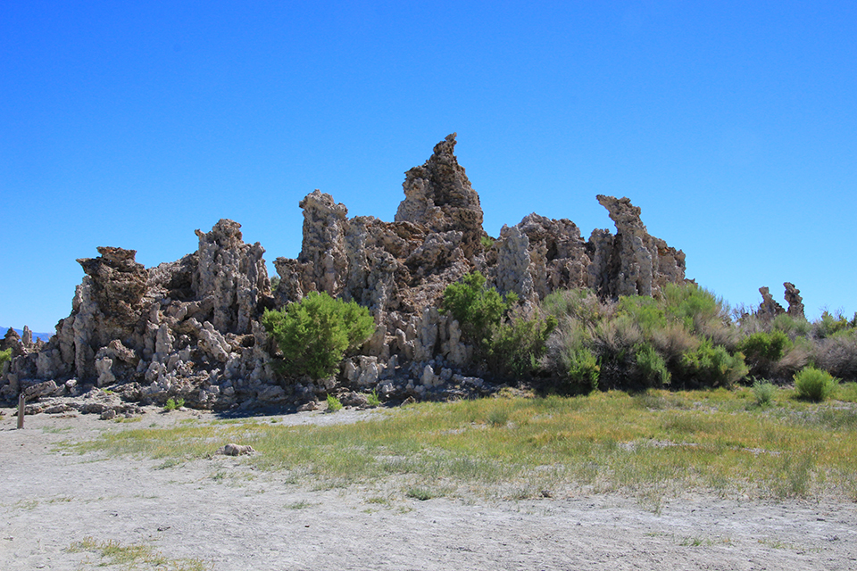 South Tufa Trail